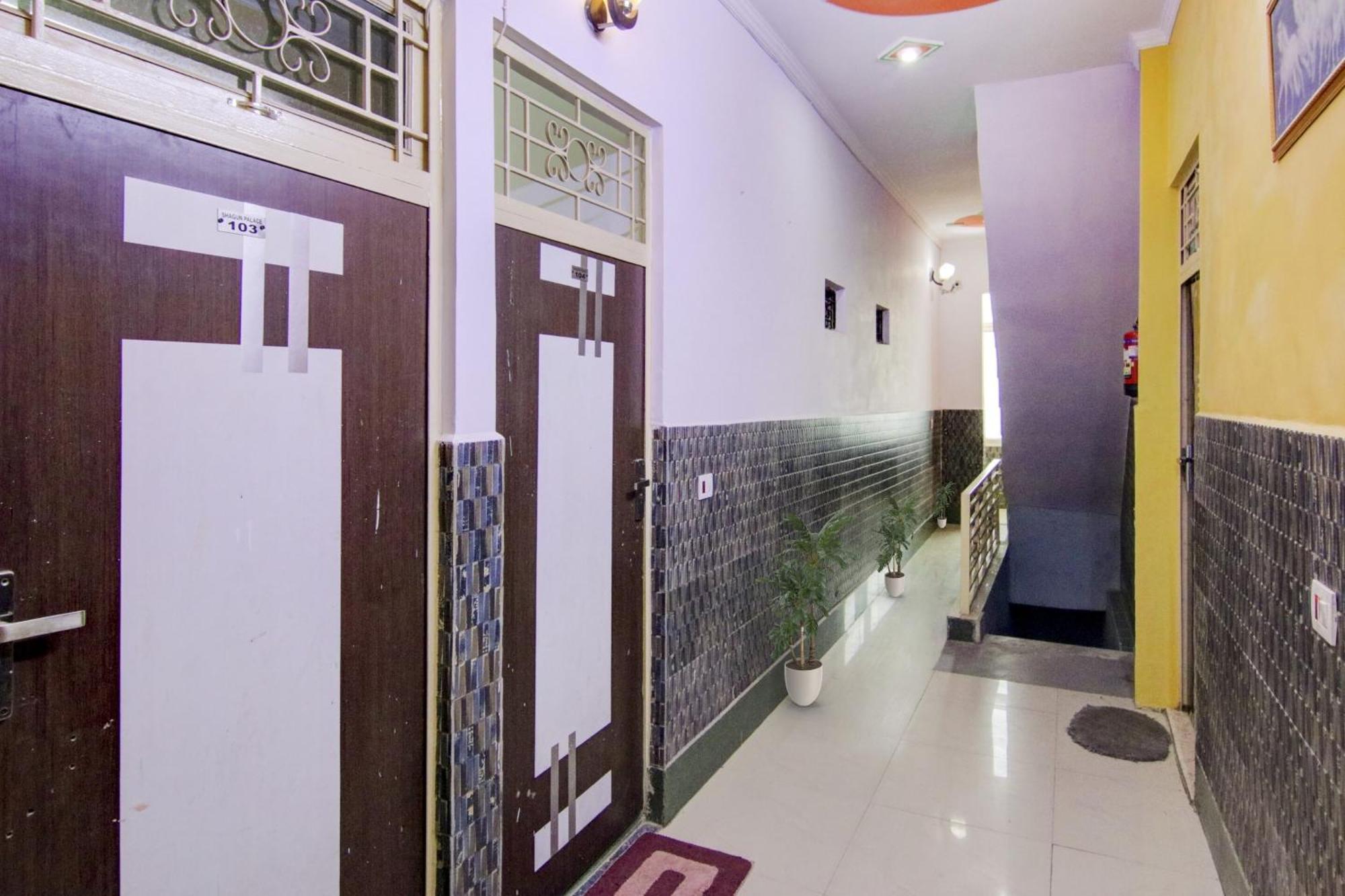 Hotel O S Palace Near Samaypur Badli Metro Station 델리 외부 사진